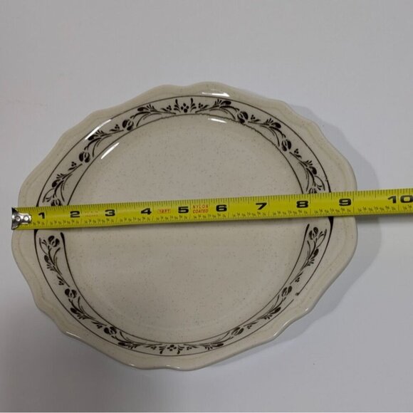 Syracuse China Beige Brown Scalloped Dinner Plate Floral Vine Design Vintage USA - Picture 2 of 6